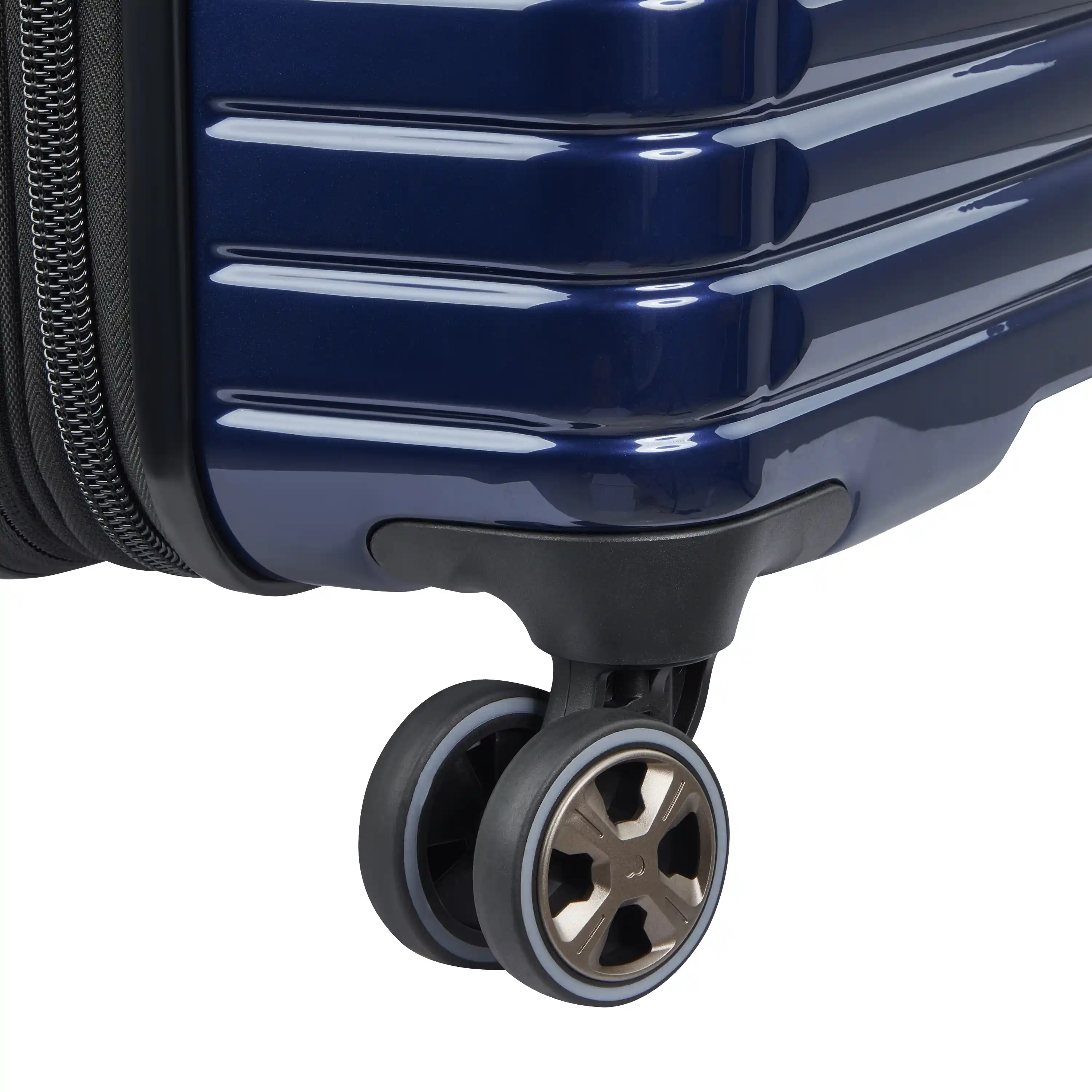Cruise 3.0 - Medium Expandable Spinner - Image 49